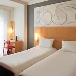 Ibis Centre Notre Dame Hotel 3*