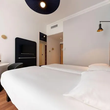 Ibis Centre Notre Dame 3*