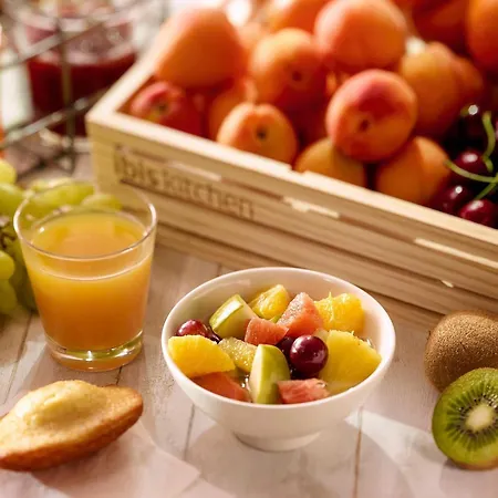 Ibis Centre Notre Dame Hotell 3*