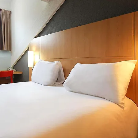 Hotel Ibis Centre Notre Dame 3*
