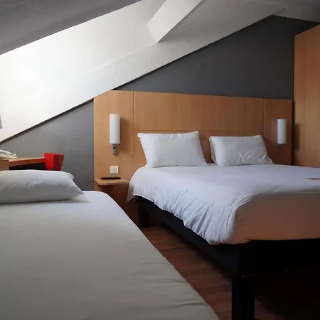 Ibis Centre Notre Dame Hotell 3*