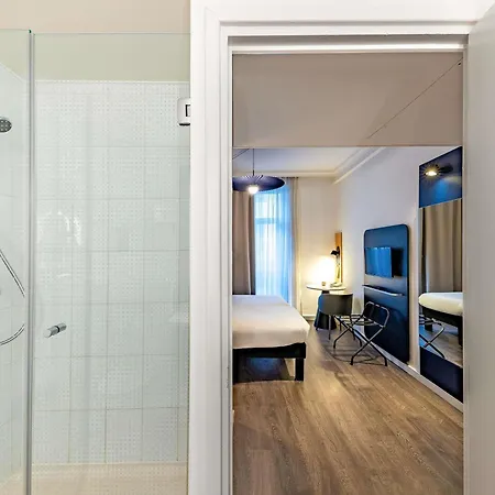 Ibis Centre Notre Dame 3*