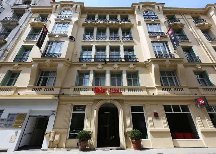 Ibis Centre Notre Dame Hotell 3*