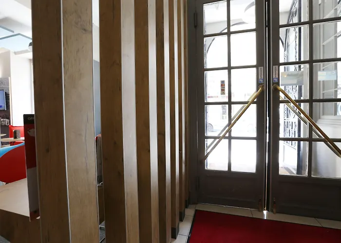 イビス サントル ノートル ダム 3* ニース