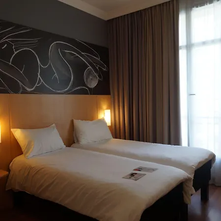 Ibis Centre Notre Dame 3*